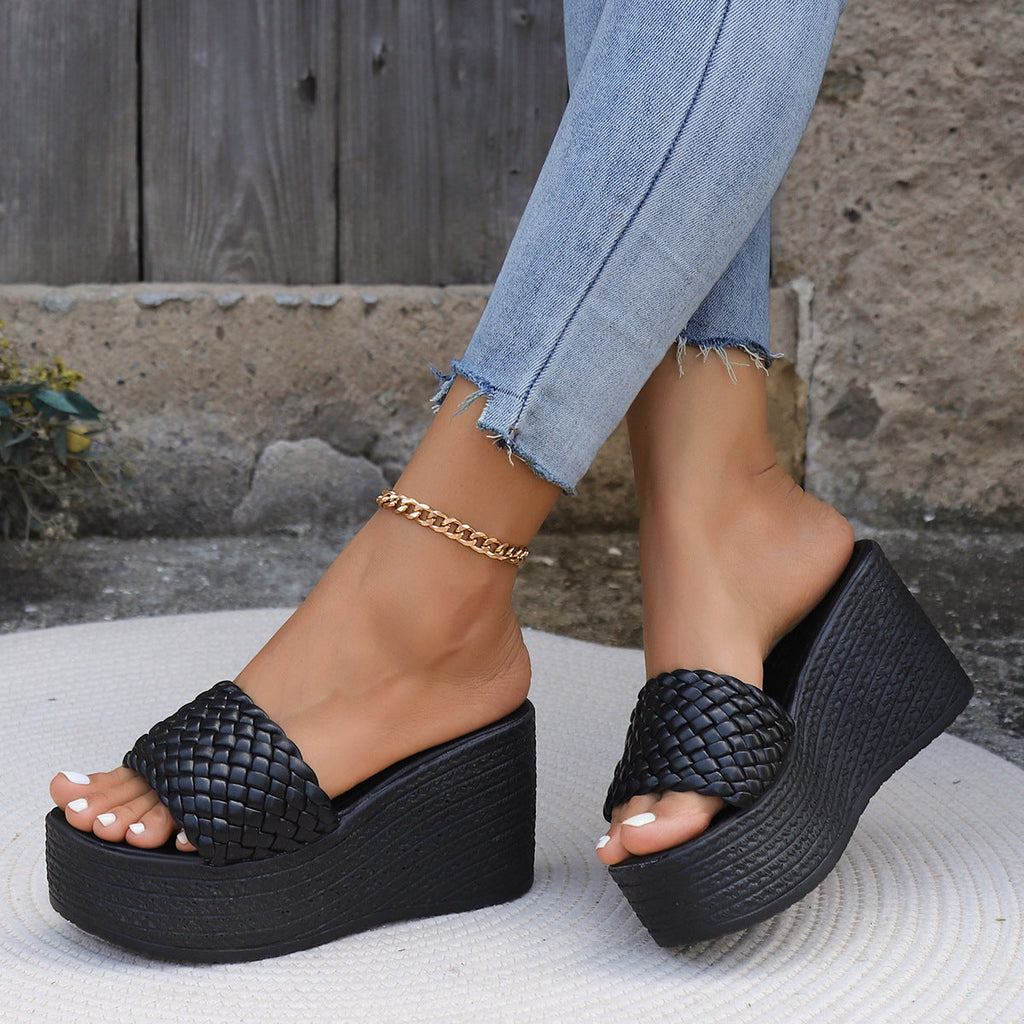 Graceful Orthopedic Sandals for Modern Look
