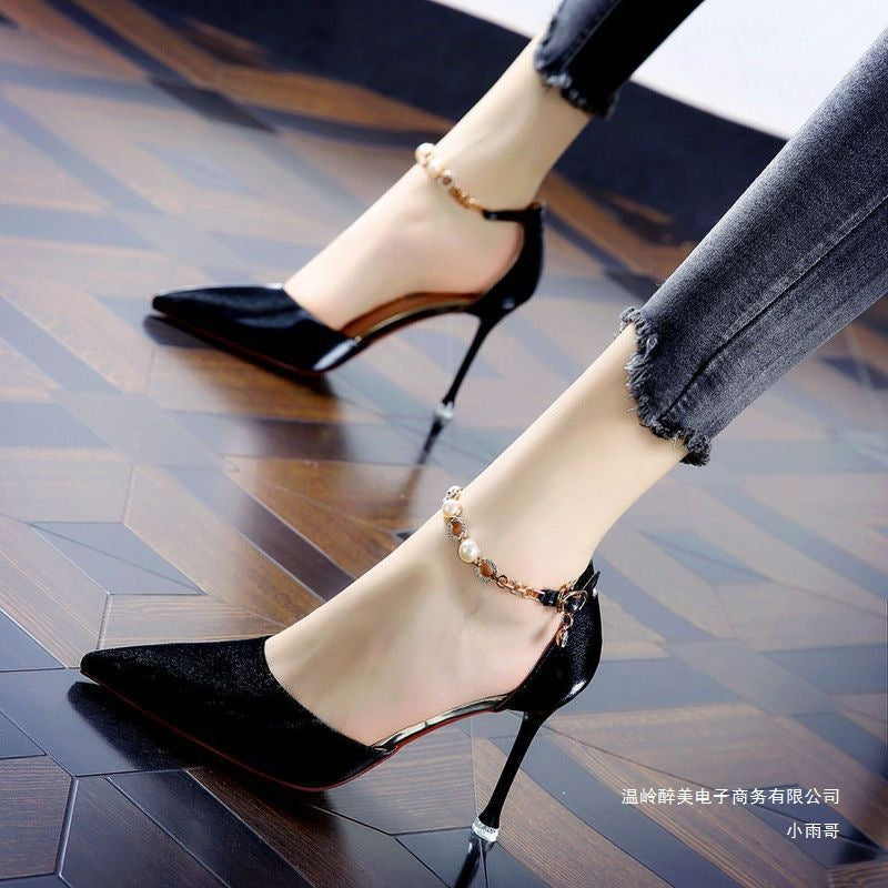 Chic Orthopedic Sandals with Unique Design