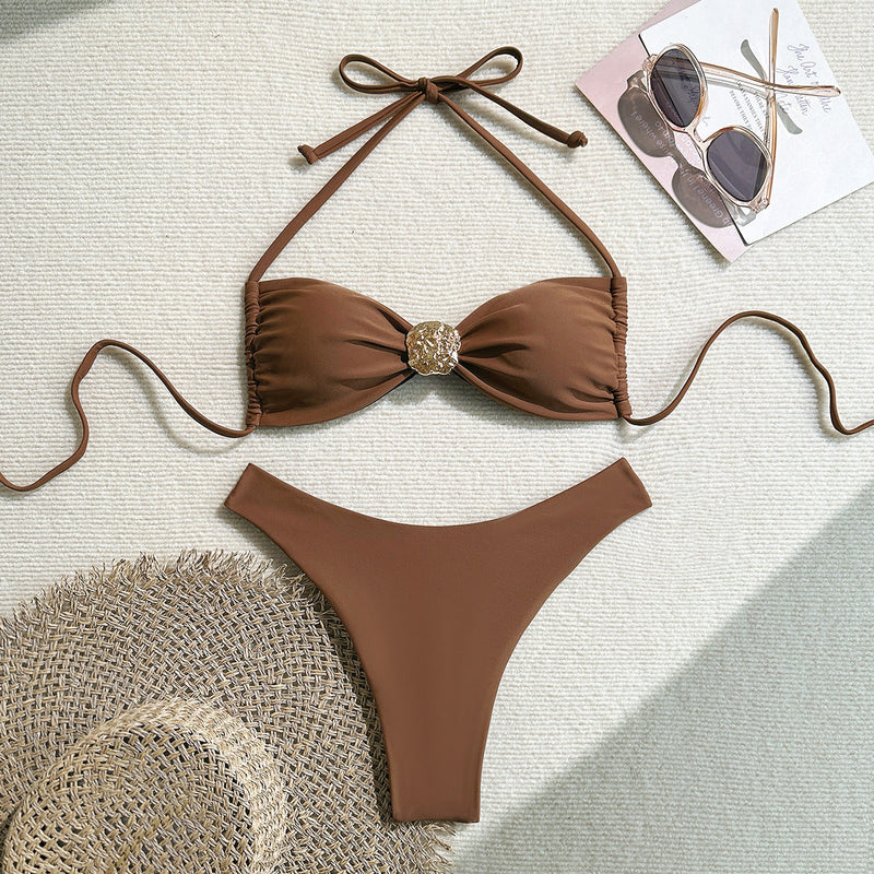 Beautifully Finished Bikini in a Timeless Design