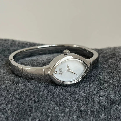 Oval Bracelet Watch With Metal Strap