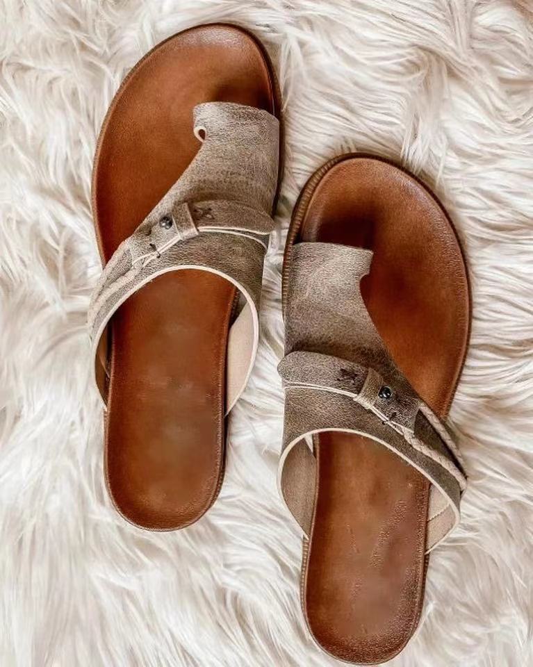 Graceful Orthopedic Sandals for Modern Look
