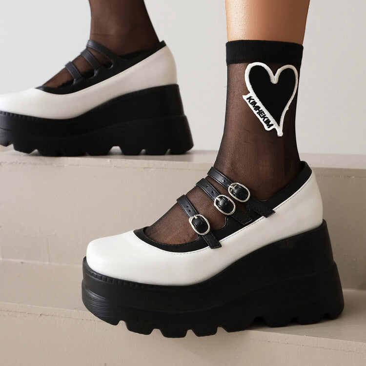 Chic Orthopedic Shoes with Unique Design
