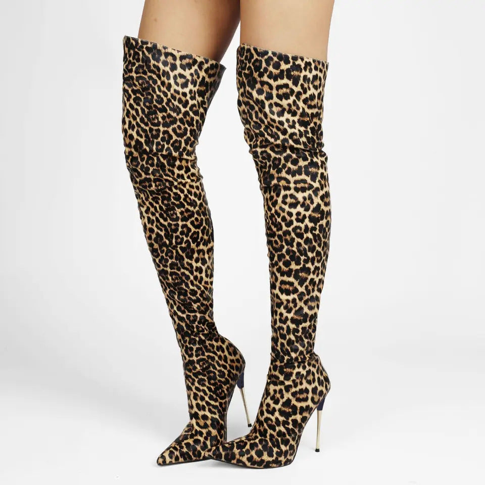 Chic Orthopedic Boots with Unique Design