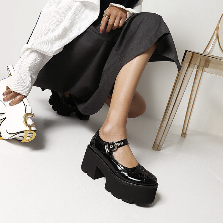 Chic Orthopedic Shoes with Unique Design