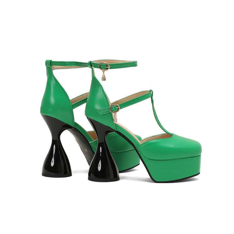Graceful Orthopedic Sandals for Modern Look