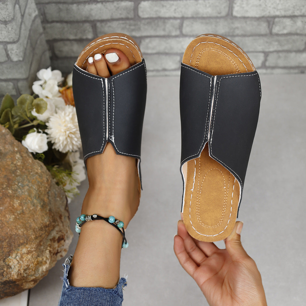 Chic Orthopedic Sandals with Unique Design