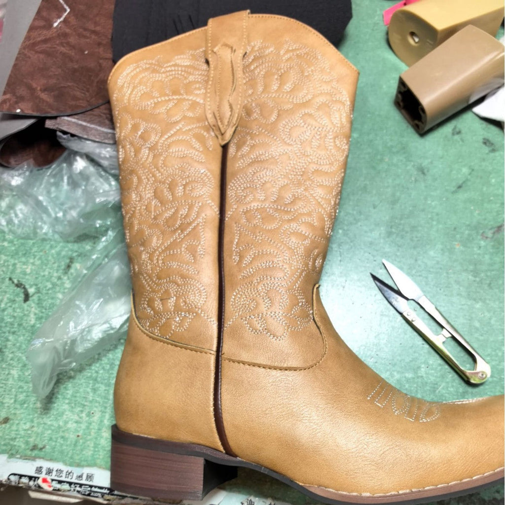 Graceful Orthopedic Boots for Modern Look