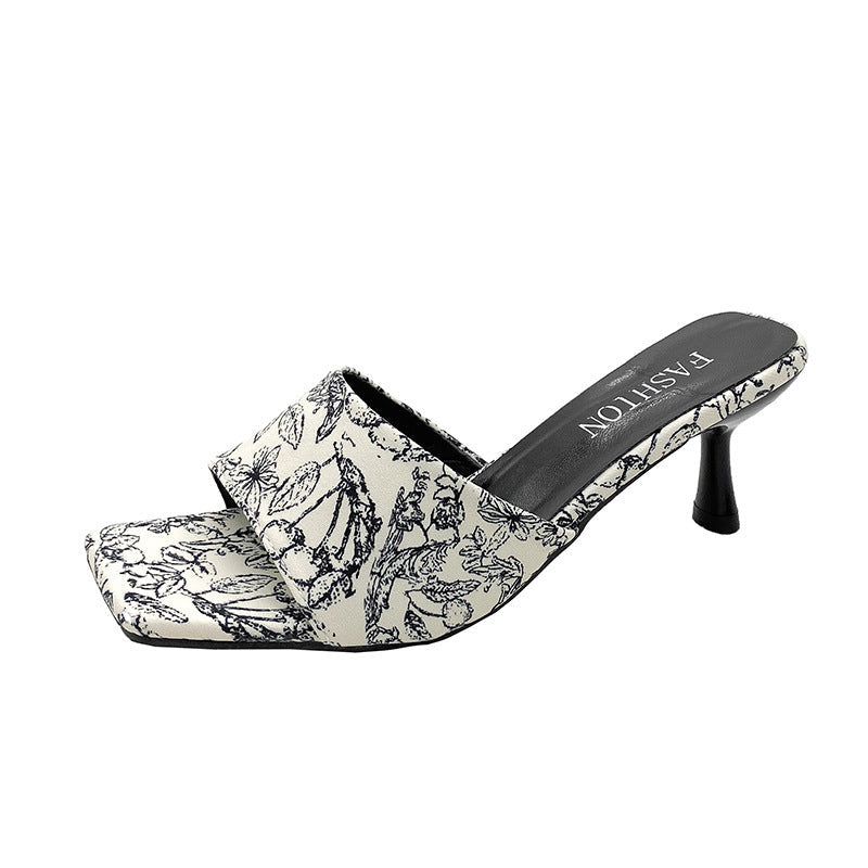 Chic Orthopedic Sandals with Unique Design