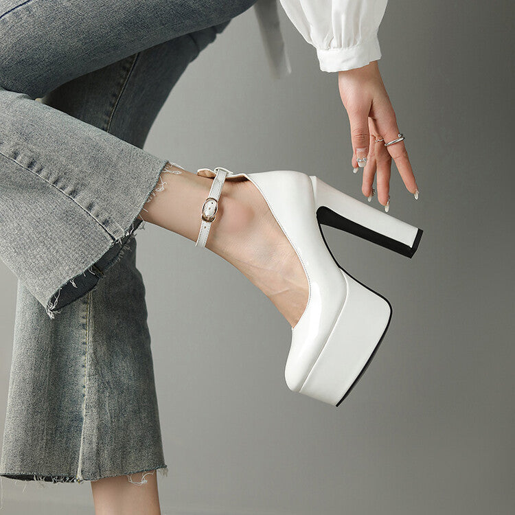 Chic Orthopedic Shoes with Unique Design