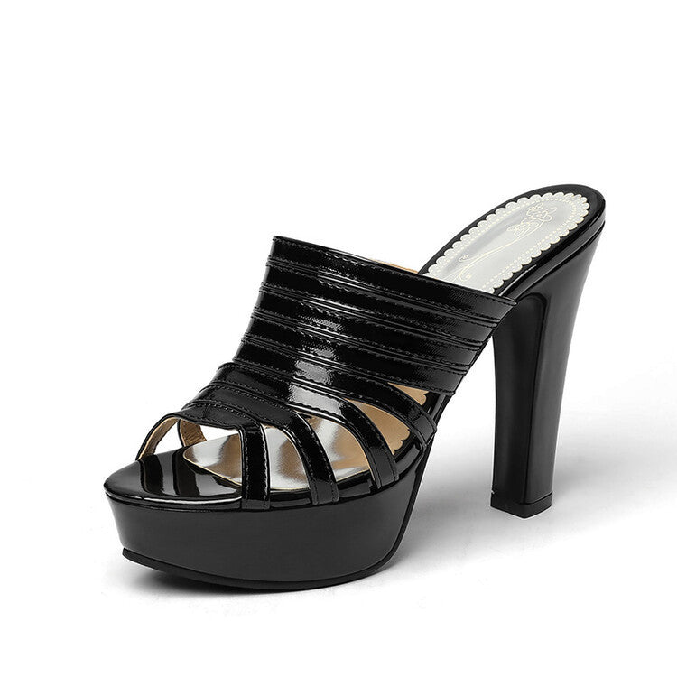 Graceful Orthopedic Sandals for Modern Look