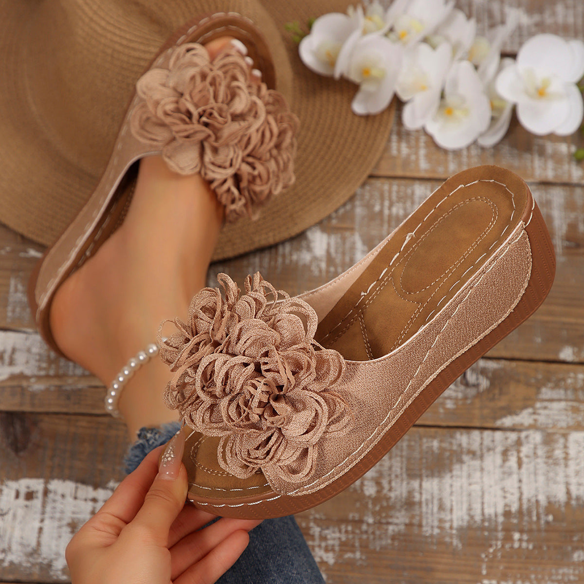 Graceful Orthopedic Sandals for Modern Look