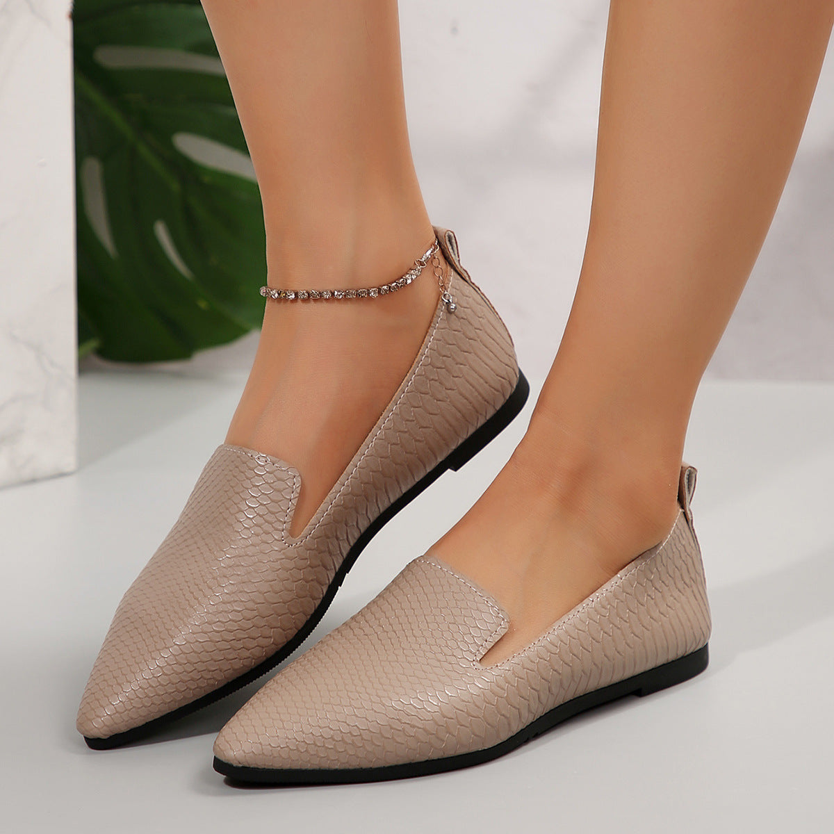 Chic Orthopedic Shoes with Unique Design