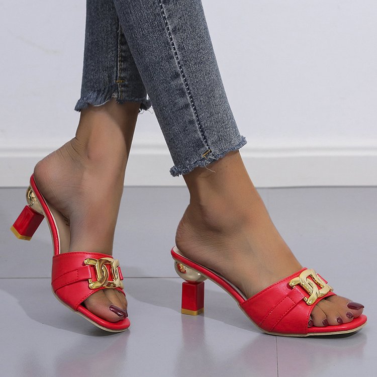 Graceful Orthopedic Sandals for Modern Look