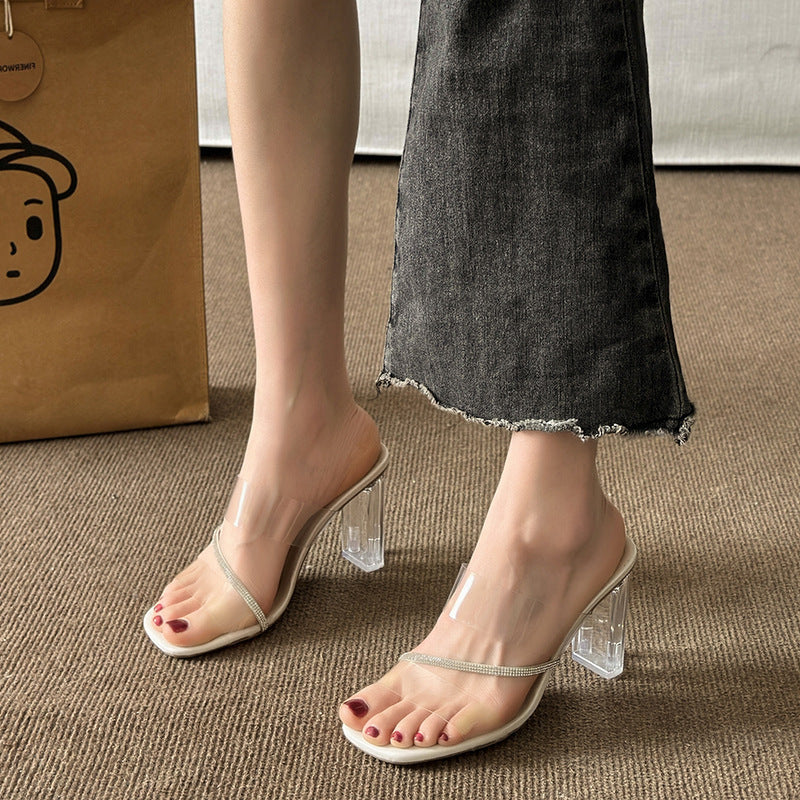 Graceful Orthopedic Sandals for Modern Look