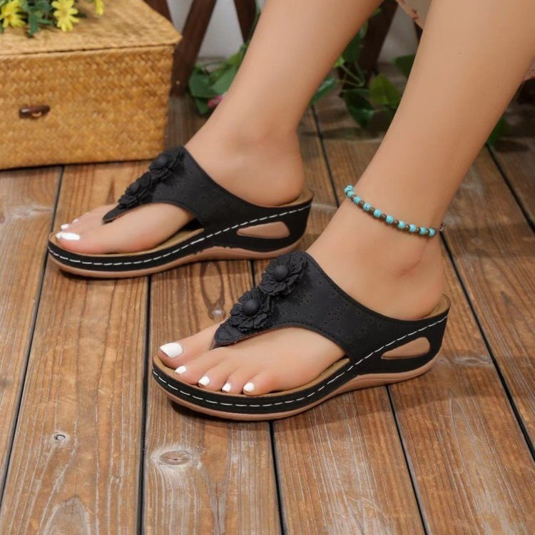 Graceful Orthopedic Sandals for Modern Look