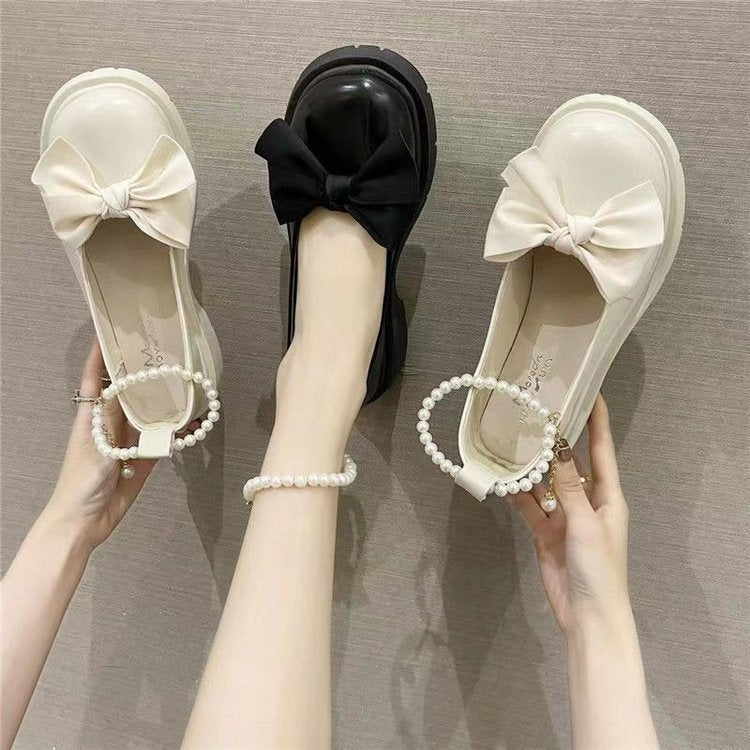 Chic Orthopedic Shoes with Unique Design