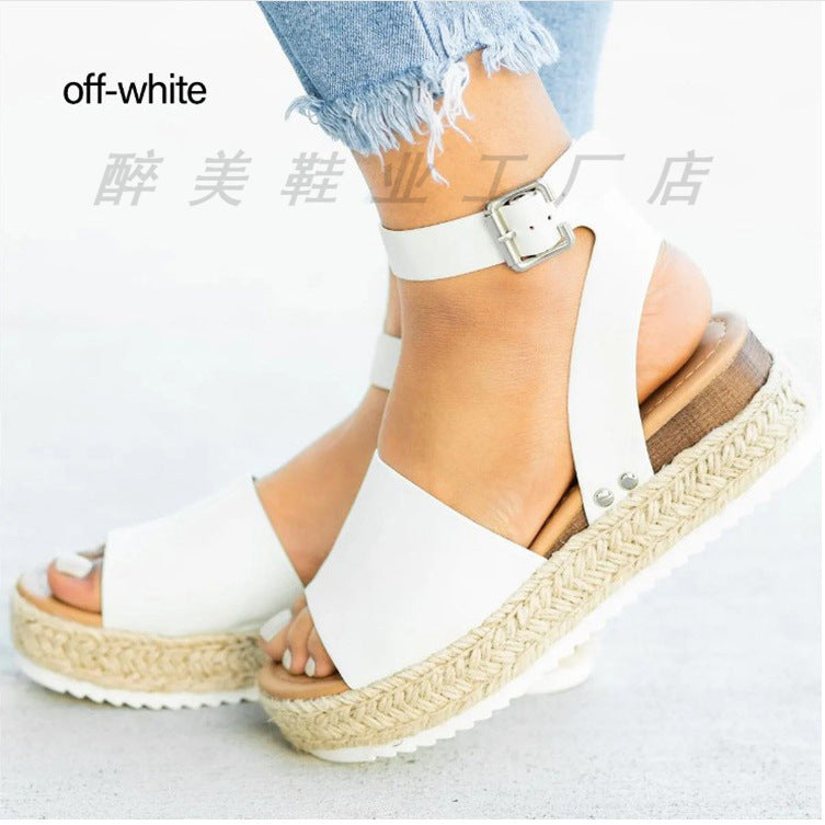 Chic Orthopedic Sandals with Unique Design