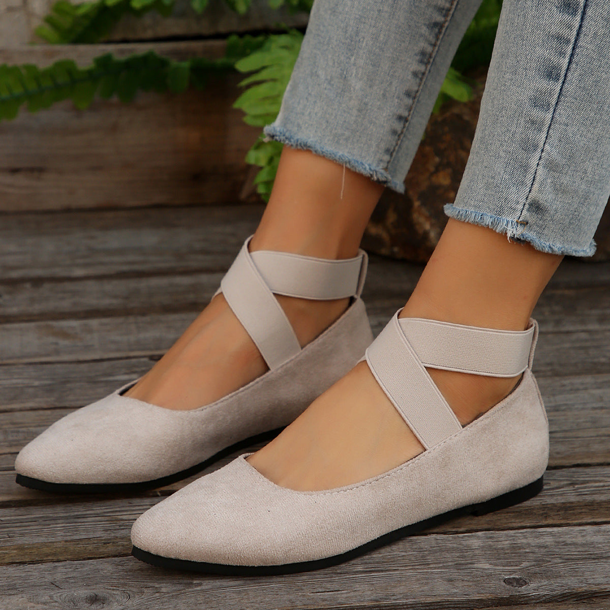 Chic Orthopedic Shoes with Unique Design