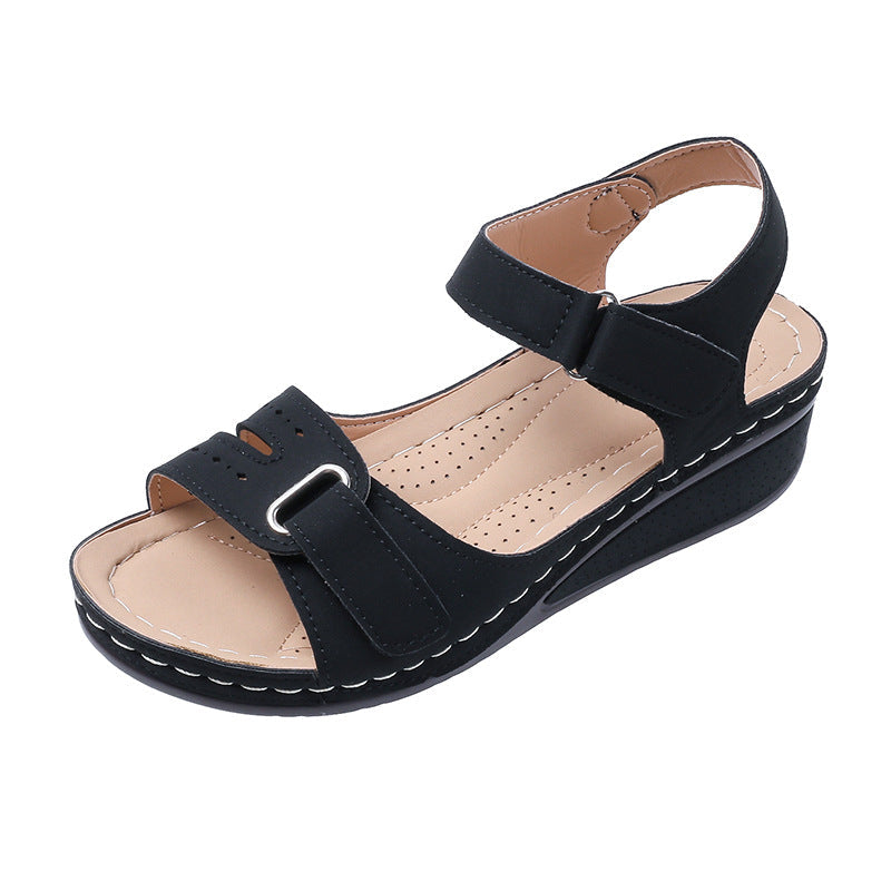 Chic Orthopedic Sandals with Unique Design