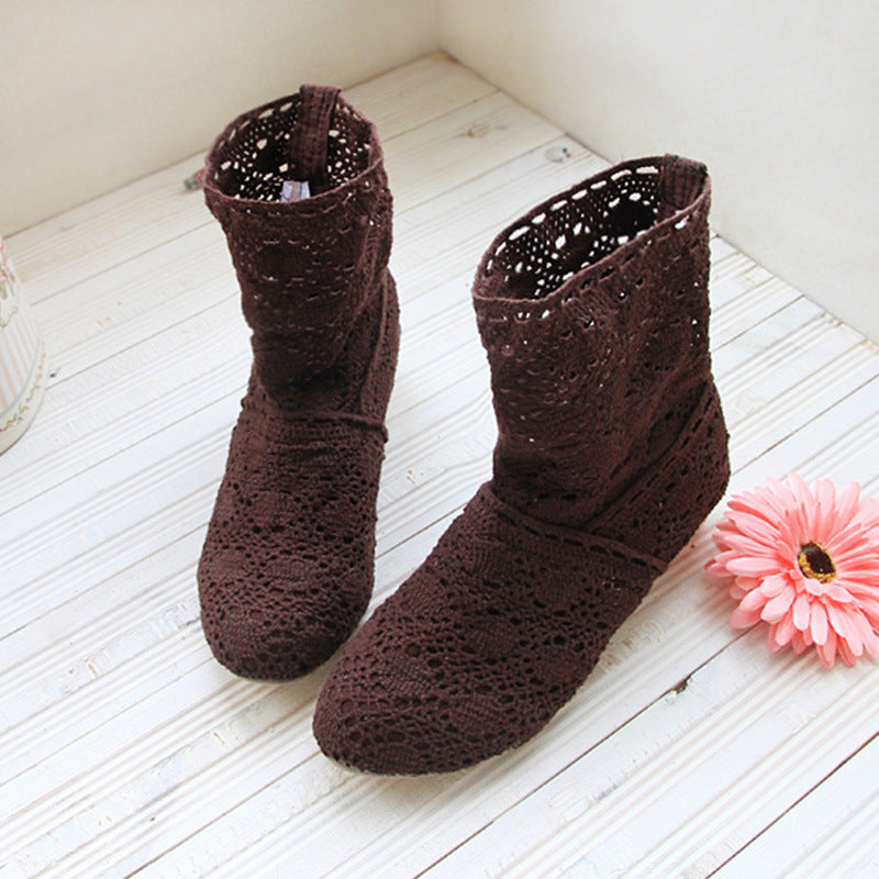 Graceful Orthopedic Boots for Modern Look
