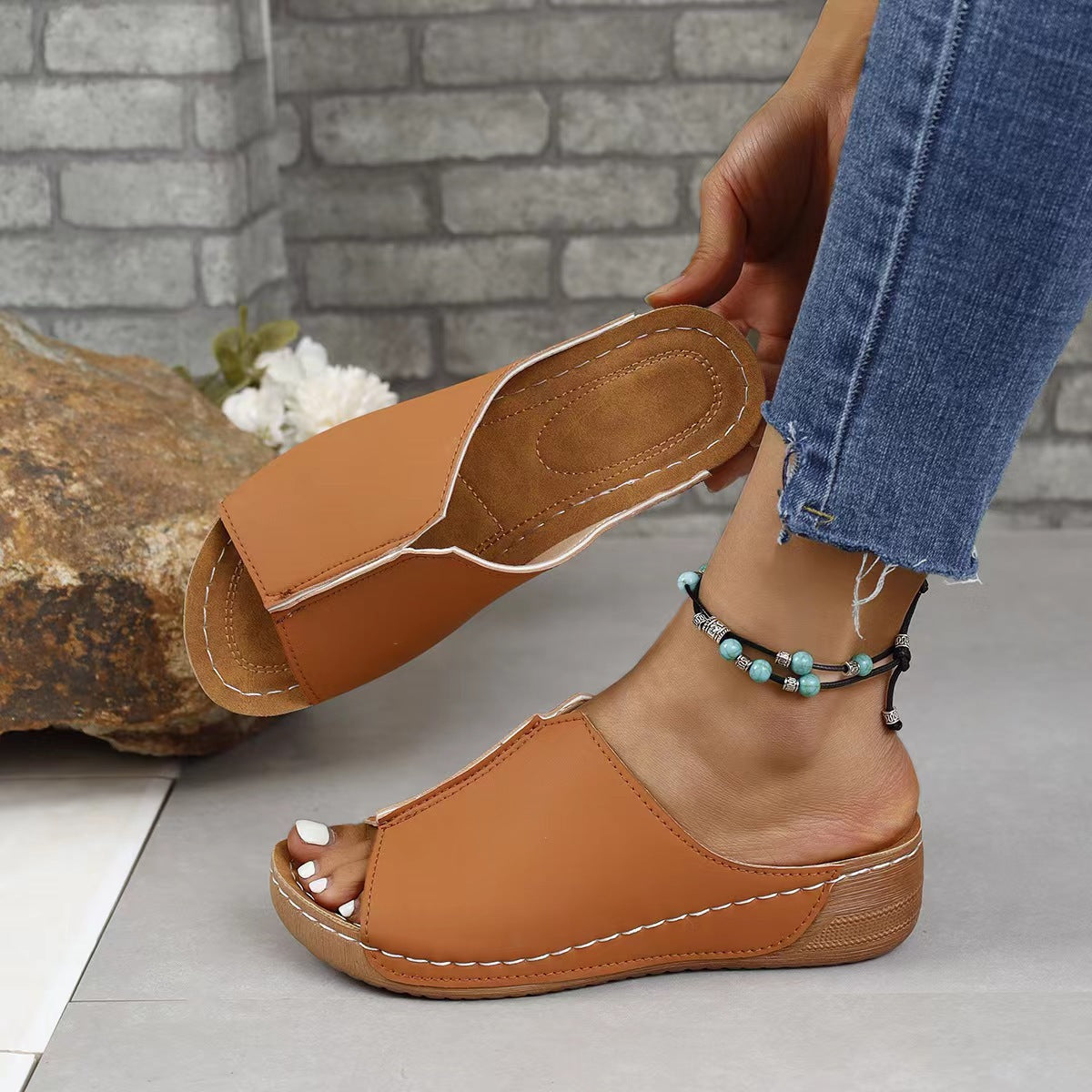 Chic Orthopedic Sandals with Unique Design
