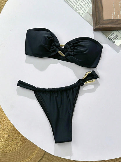 Effortlessly Bikini With a Timeless Design