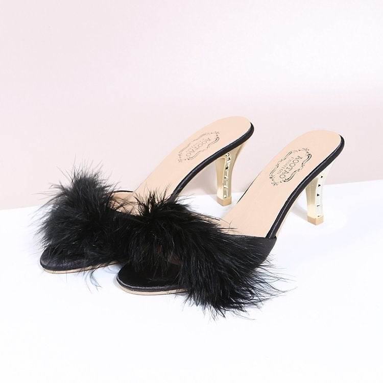 Graceful Orthopedic Sandals for Modern Look
