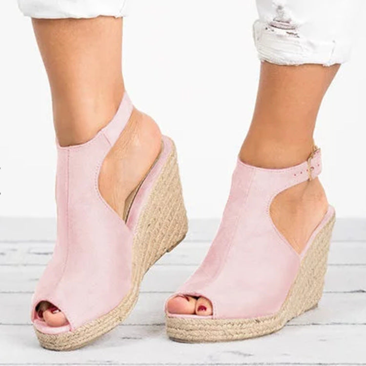 Graceful Orthopedic Sandals for Modern Look