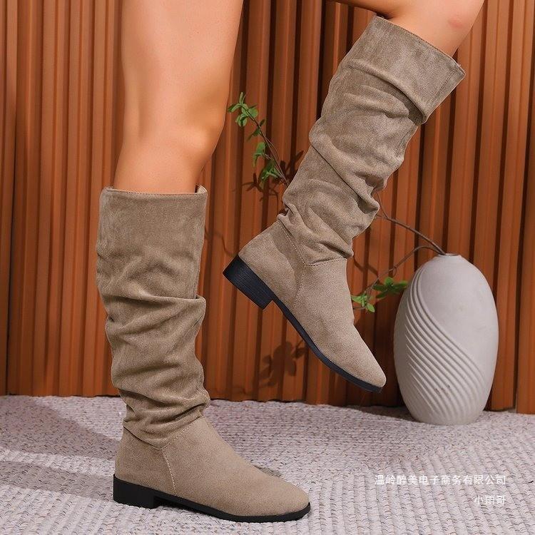 Graceful Orthopedic Boots for Modern Look