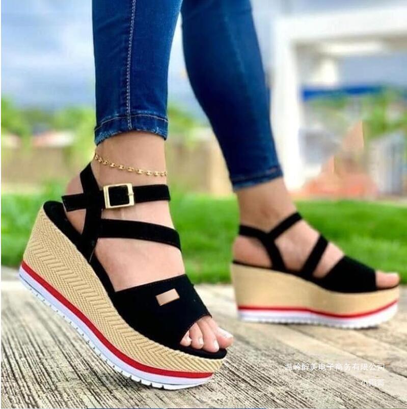 Graceful Orthopedic Sandals for Modern Look