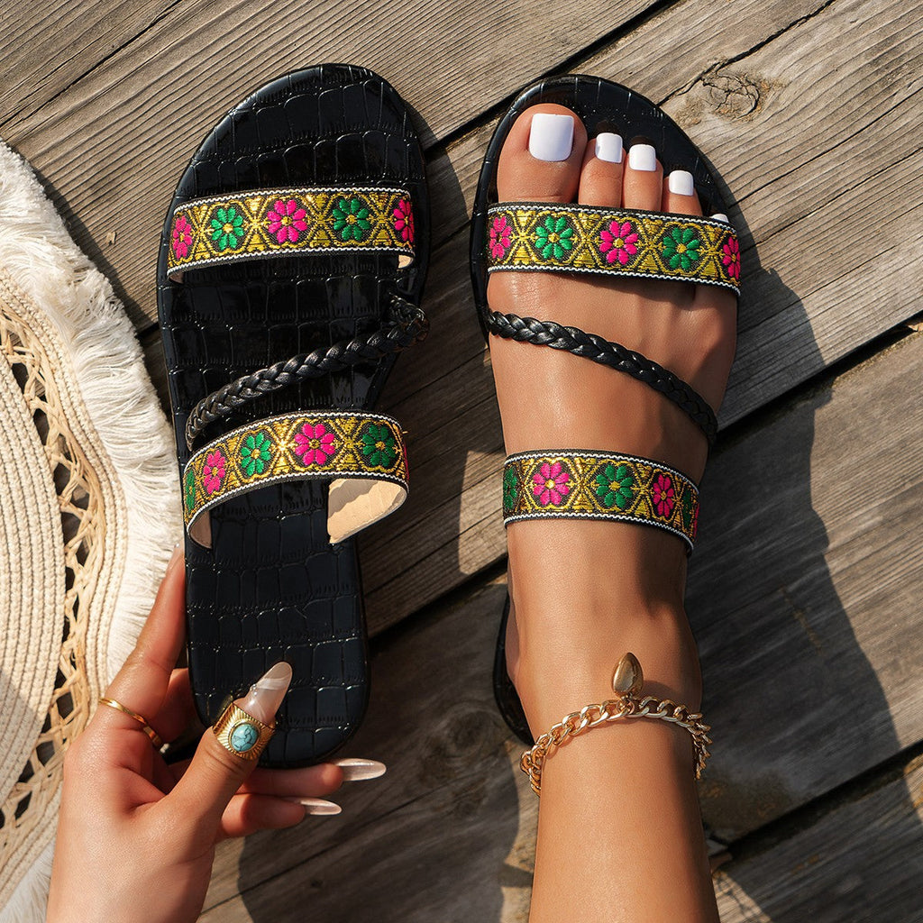 Chic Orthopedic Sandals with Unique Design