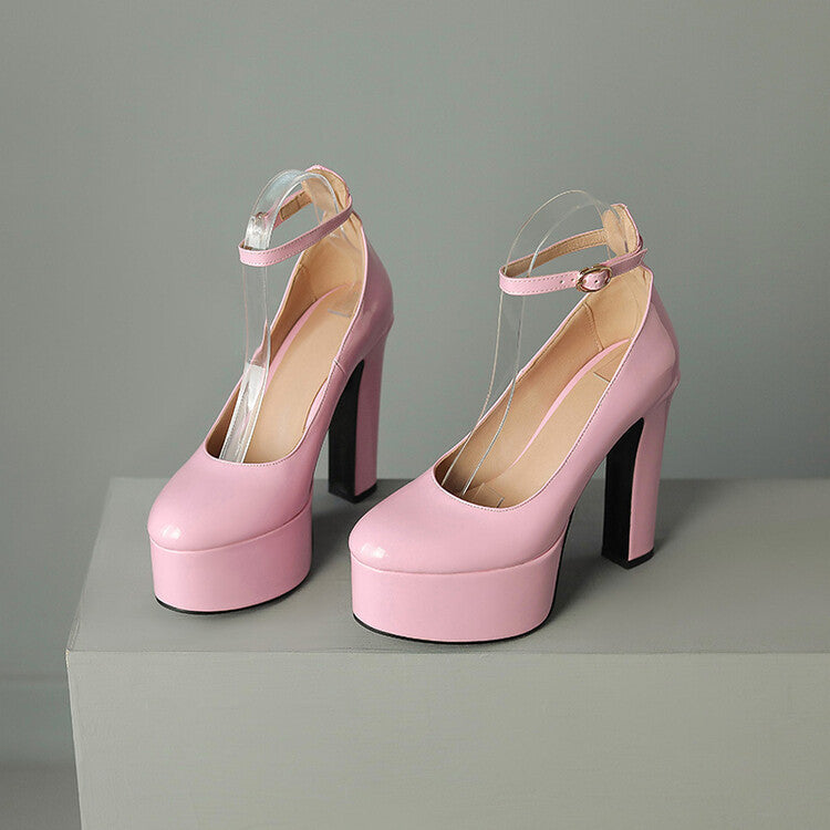 Chic Orthopedic Shoes with Unique Design