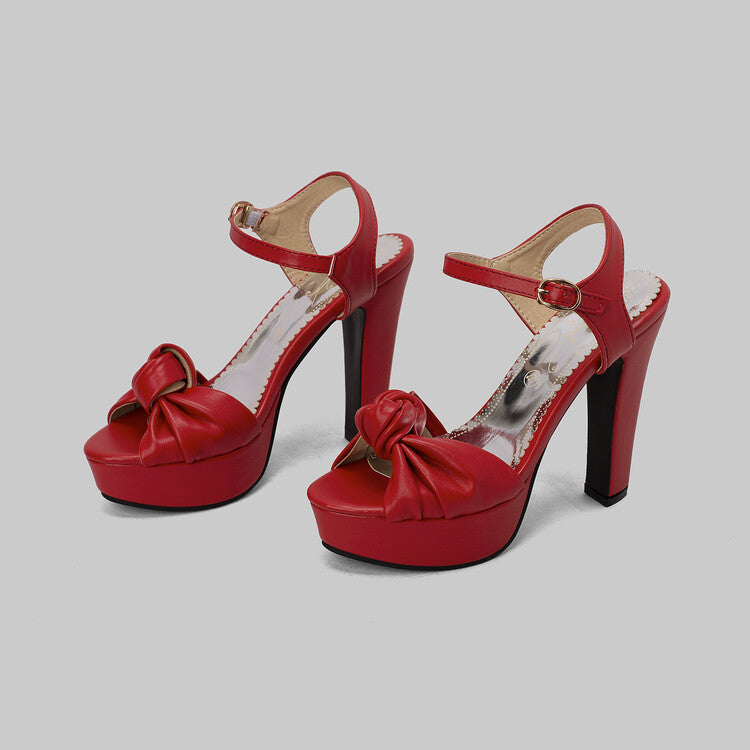 Graceful Orthopedic Sandals for Modern Look