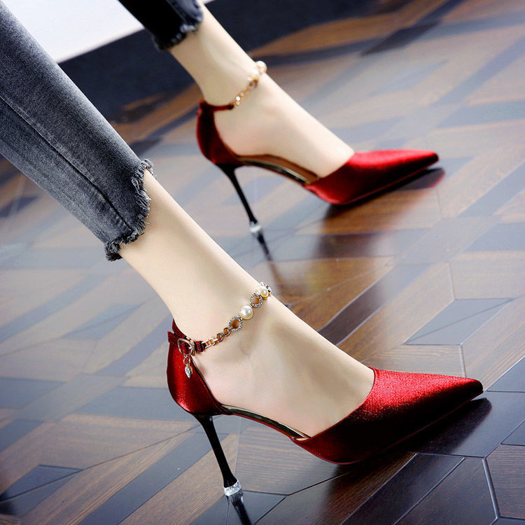 Chic Orthopedic Sandals with Unique Design