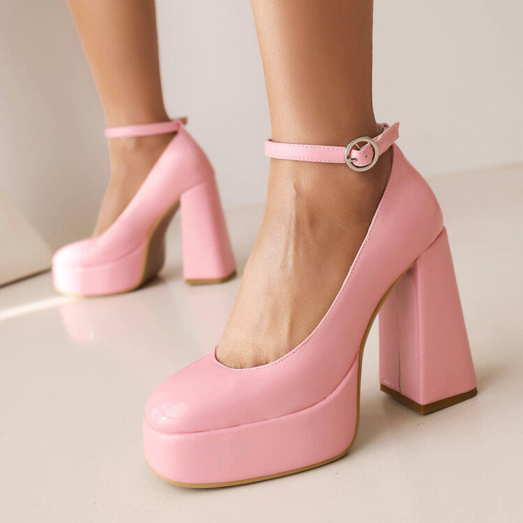 Chic Orthopedic Heels with Unique Design