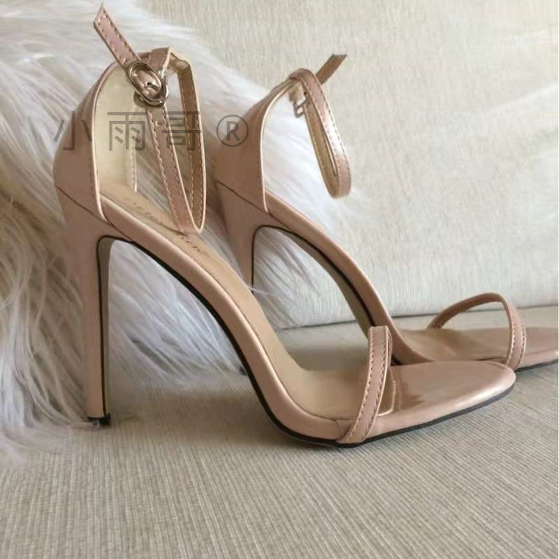 Chic Orthopedic Sandals with Unique Design