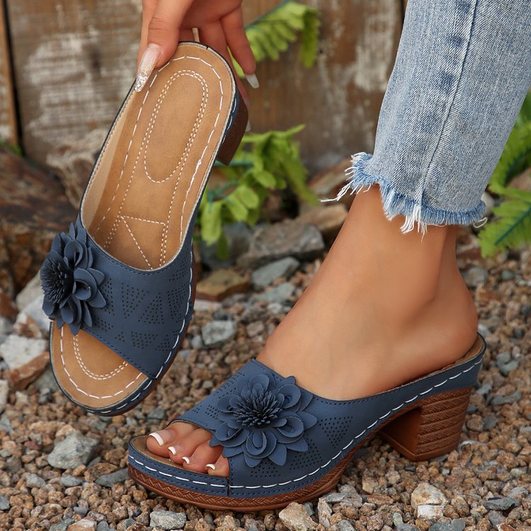 Chic Orthopedic Sandals with Unique Design