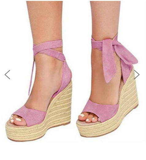 Graceful Orthopedic Sandals for Modern Look
