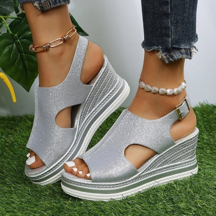 Graceful Orthopedic Sandals for Modern Look