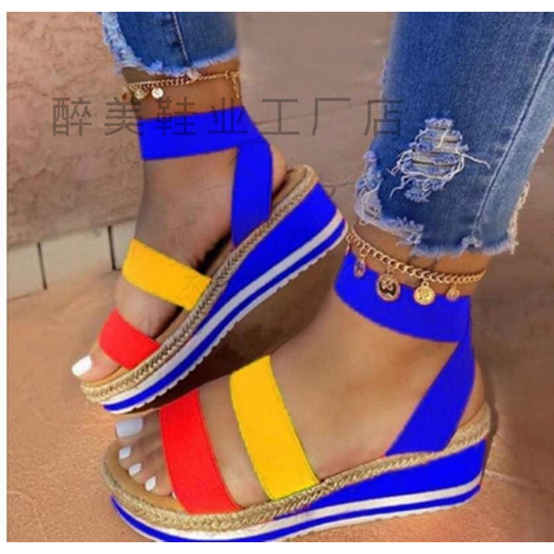 Chic Orthopedic Sandals with Unique Design