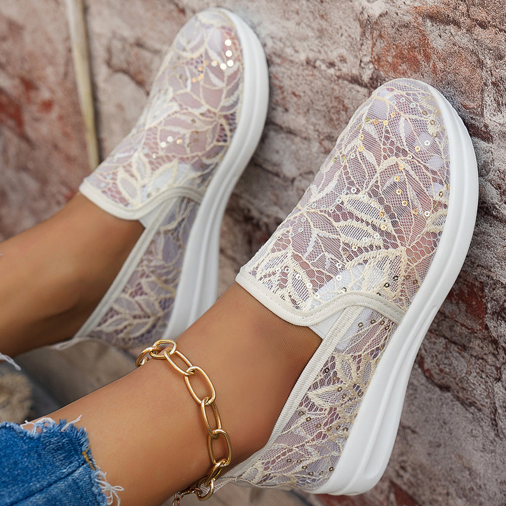 Graceful Orthopedic Trainers for Modern Look