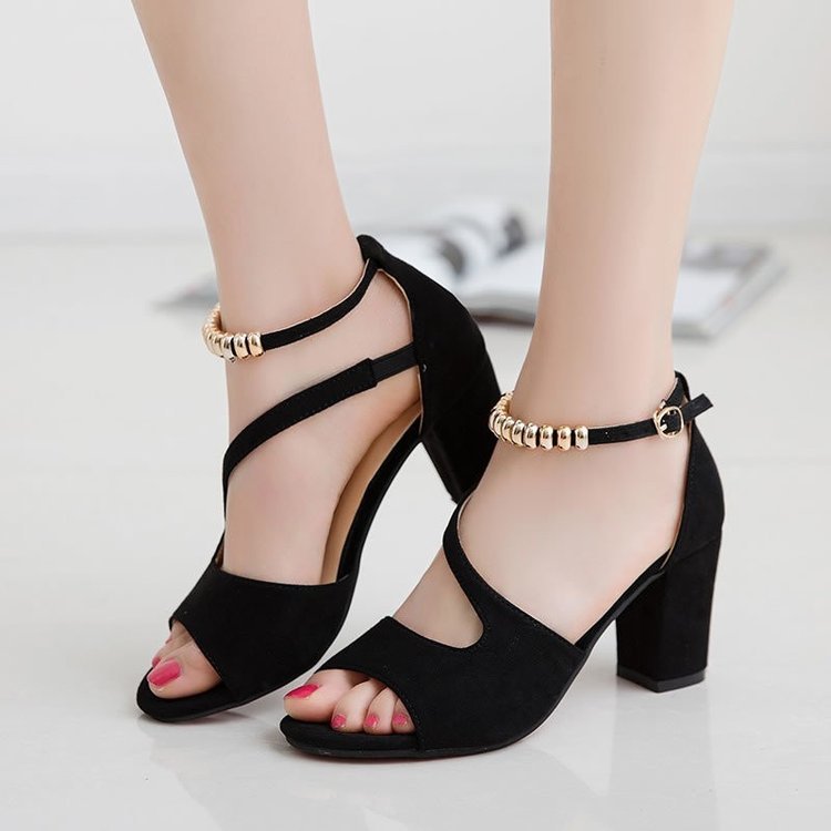 Chic Orthopedic Sandals with Unique Design