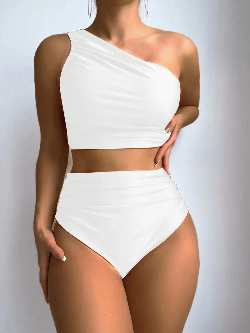 Finely Styled Top With a Classic Look