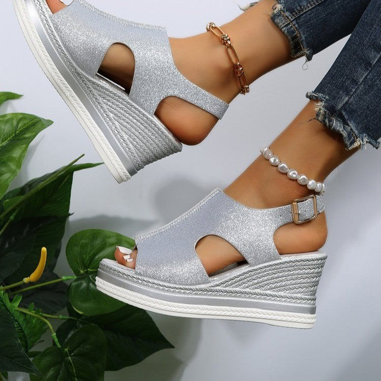 Graceful Orthopedic Sandals for Modern Look