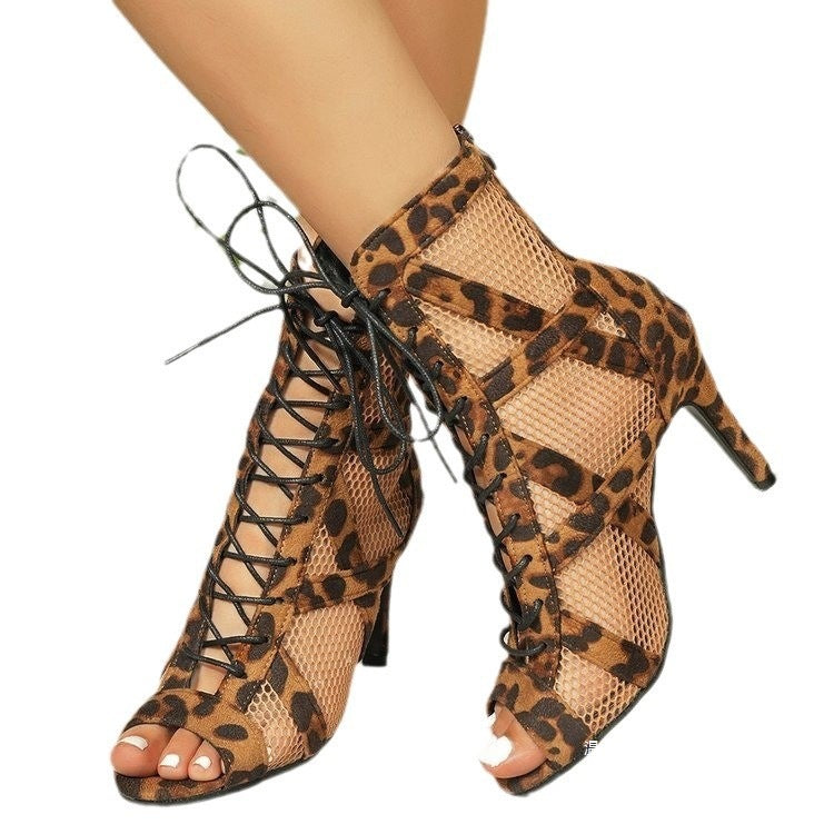 Chic Orthopedic Sandals with Unique Design