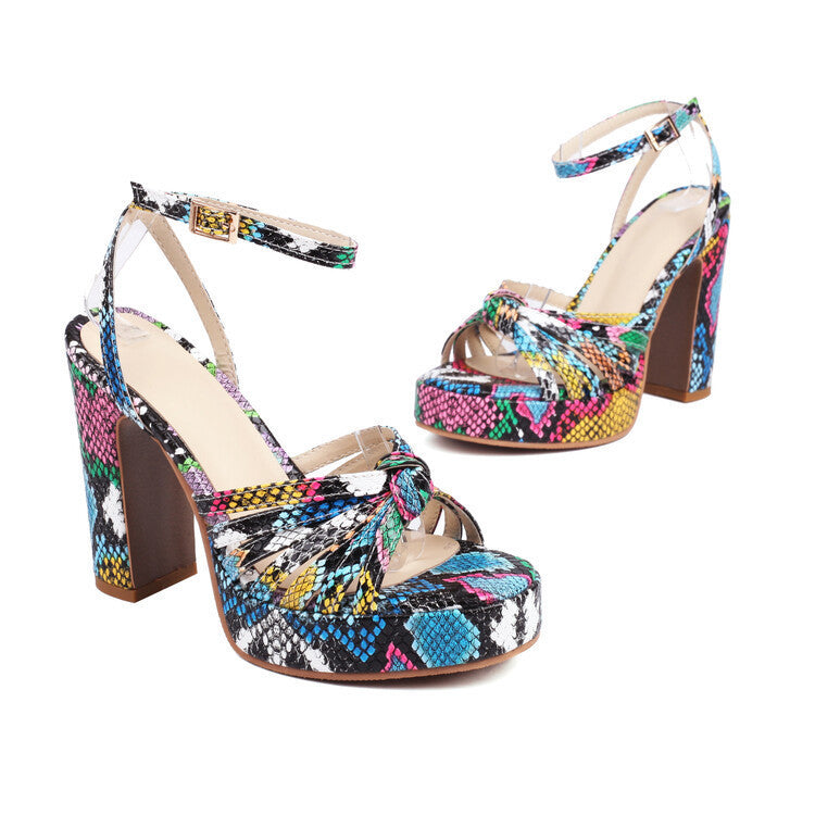 Graceful Orthopedic Sandals for Modern Look