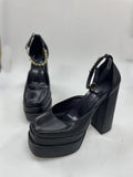 Graceful Orthopedic Sandals for Modern Look