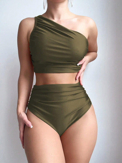 Finely Styled Top With a Classic Look