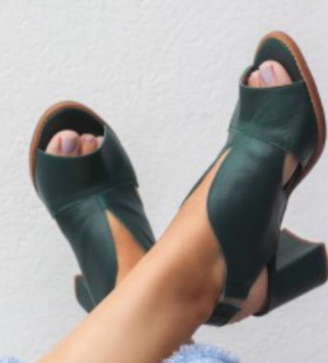 Chic Orthopedic Sandals with Unique Design