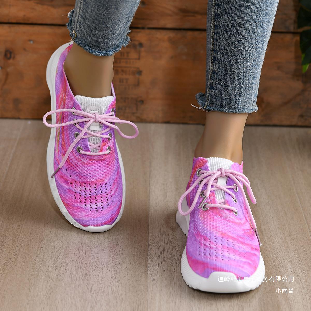 Classic Orthopedic Trainers with Timeless Style